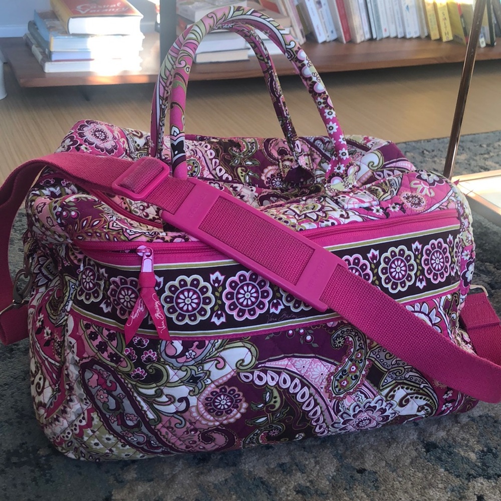 🌺 Vera Bradley Weekender Tote bag!